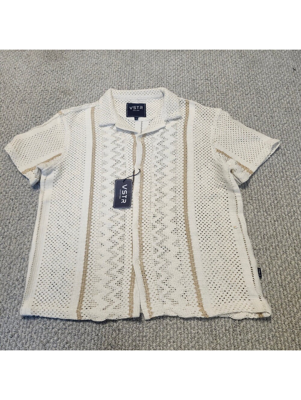 VSTR Cream Knit Short Sleeve Button Front Shirt Size Large NWT